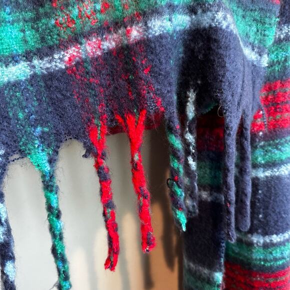 Aerie Plaid Blanket Scarf OS Large Rectangular - Picture 5 of 5